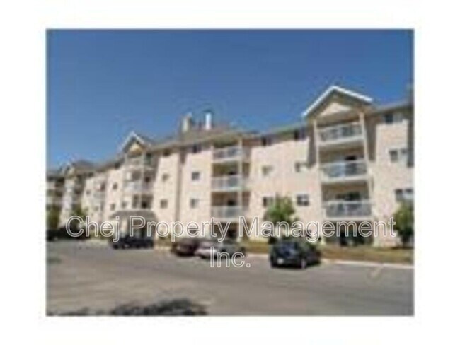 Photo du bâtiment - 4220-4139 139 Ave NW