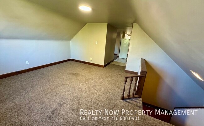 Foto del edificio - 1620 Hillcrest Rd