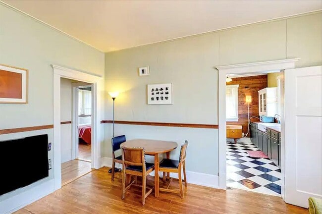 Foto del edificio - 821 S Main St