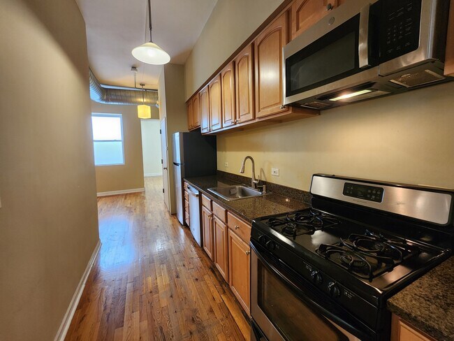 Foto del edificio - 714 N Wells St