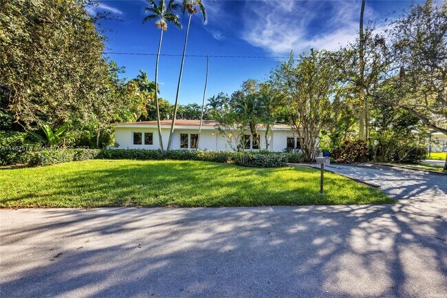 Foto del edificio - 5990 SW 86th St