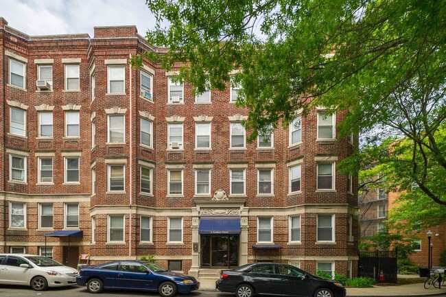Foto del edificio - Nicely maintained, inexpensive studio in a...