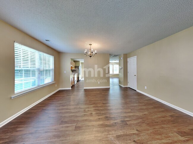 Foto del edificio - 3412 Asgar Ct