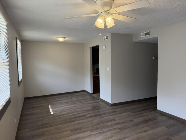 Building Photo - 714 N Campbell St