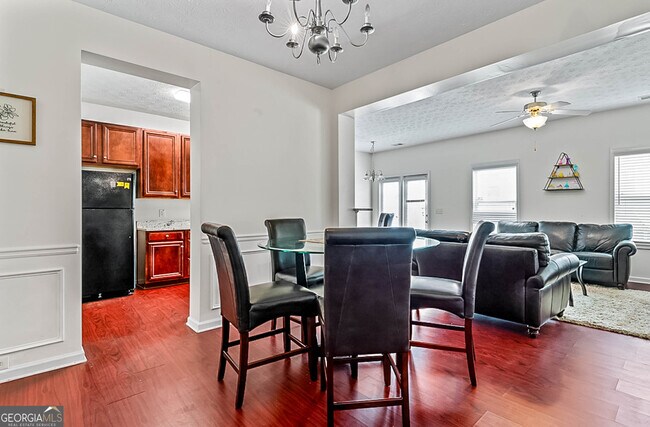 Foto del edificio - 2555 Flat Shoals Rd