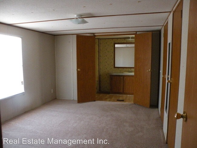 Building Photo - 1003 Wesley Ln