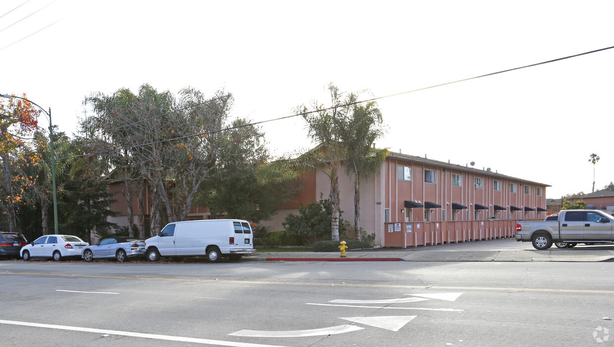 Foto principal - Envoy Apartments