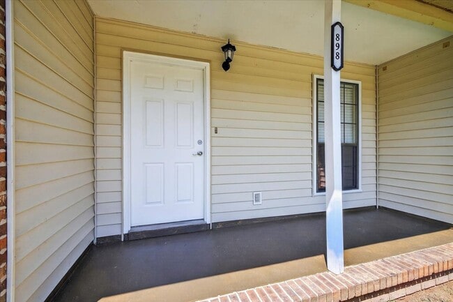 Photo - 898 Meginnis Ln House