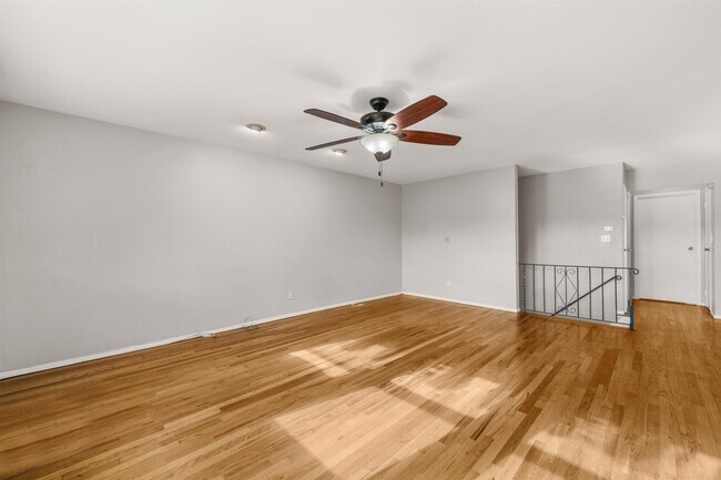 Foto del edificio - 26 Briarwood Rd