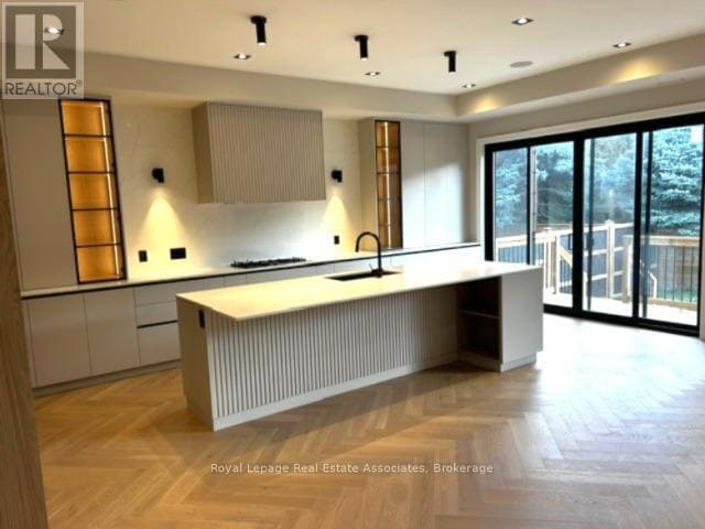 Building Photo - 1006 Garrard Ave