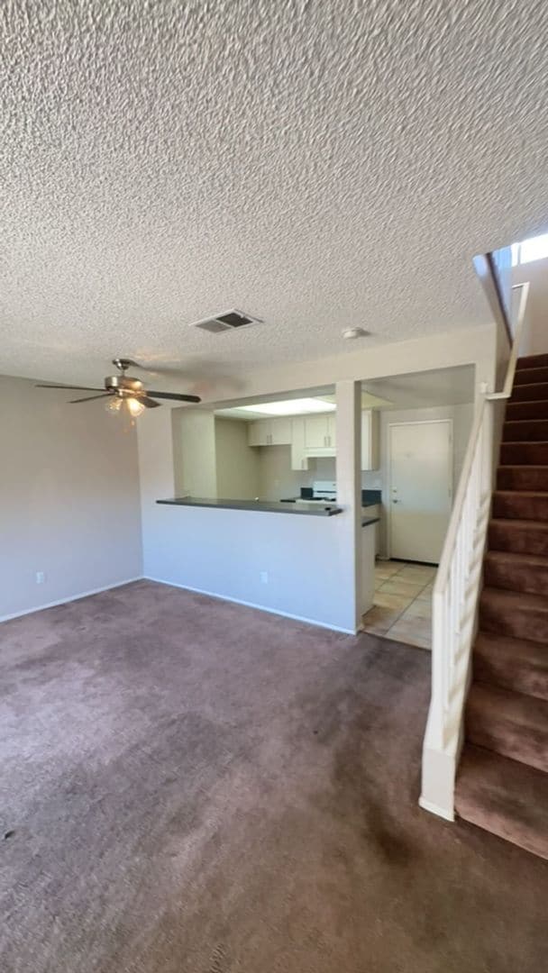 Foto del edificio - AVAILABLE NOW!! 2 Bedroom / 2 Bathroom Townhome in San Bernardino w/ Garage!