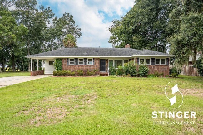 Foto del edificio - Marsh Front 3 Bedroom / 2 Bath For Rent In...