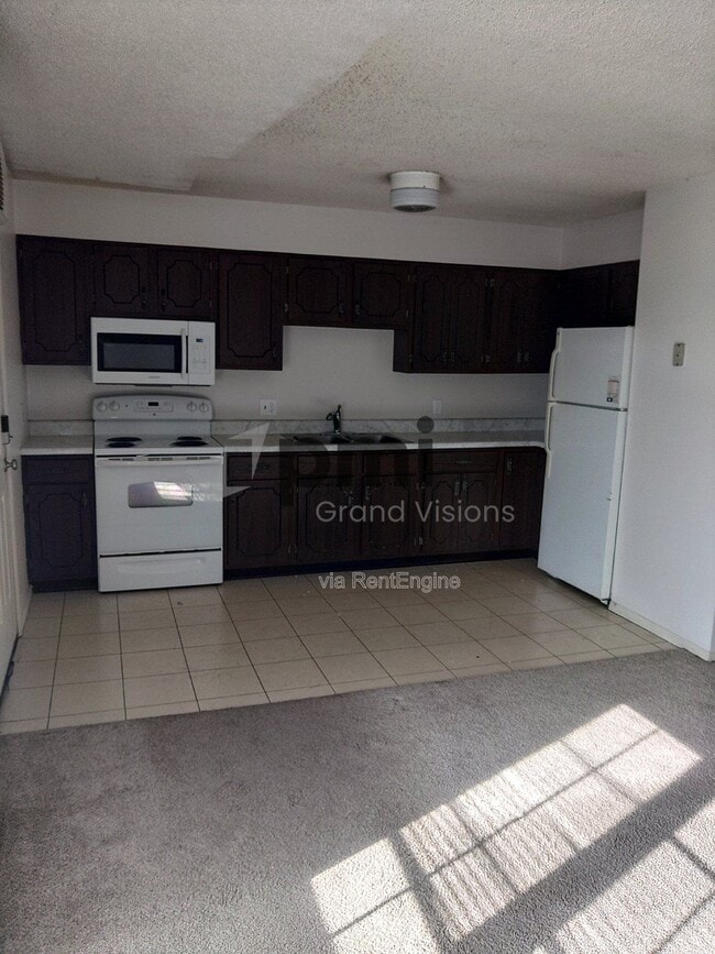 Building Photo - 1305 18th St