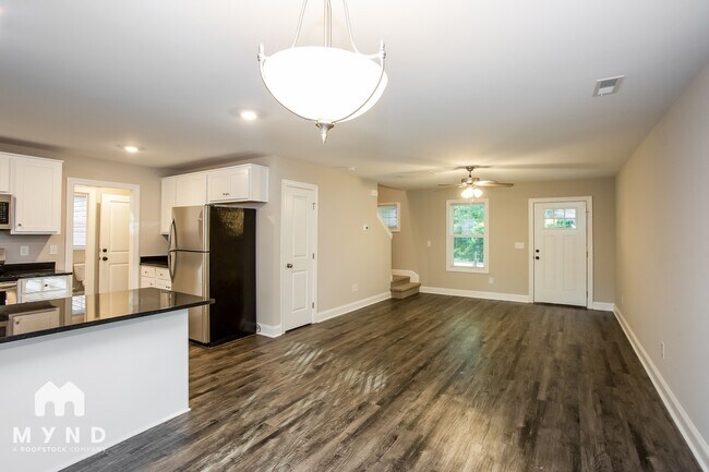 Building Photo - 1412 Browdis Ave