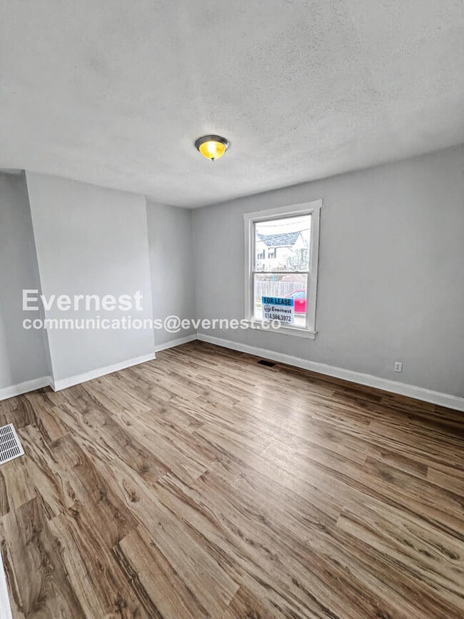 Building Photo - 1393 Cable Ave