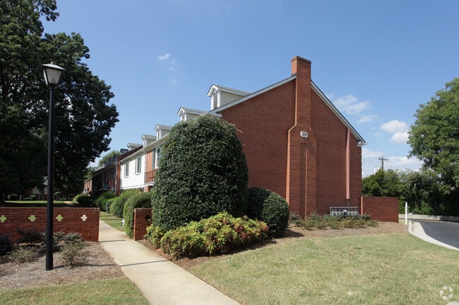 Building Photo - Old Towne