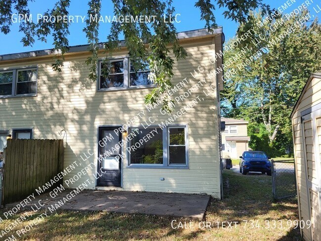 Foto del edificio - 33072 Alanson St