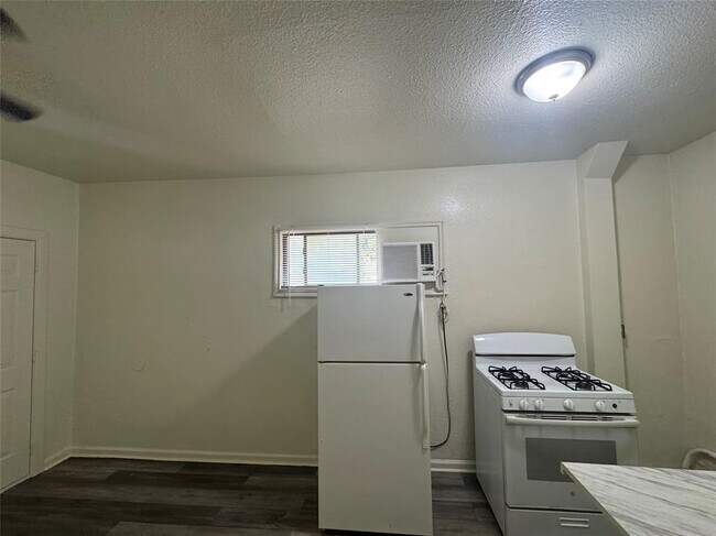 Foto del edificio - 2705 Lorraine St