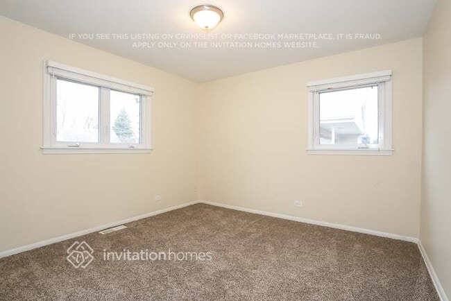 Foto del edificio - 8440 S Lockwood Ave
