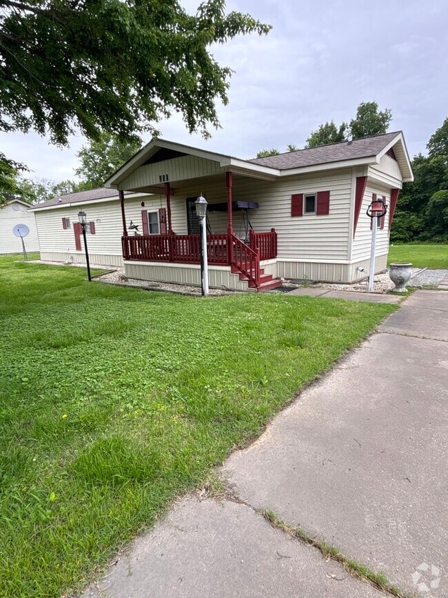Building Photo - 210 Theobald Ln