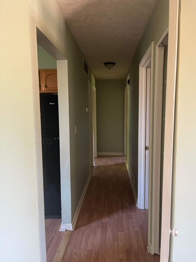 Foto del edificio - Finished basement - 2 Additional Rooms