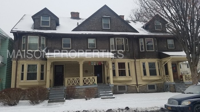 Primary Photo - 515 Meigs St