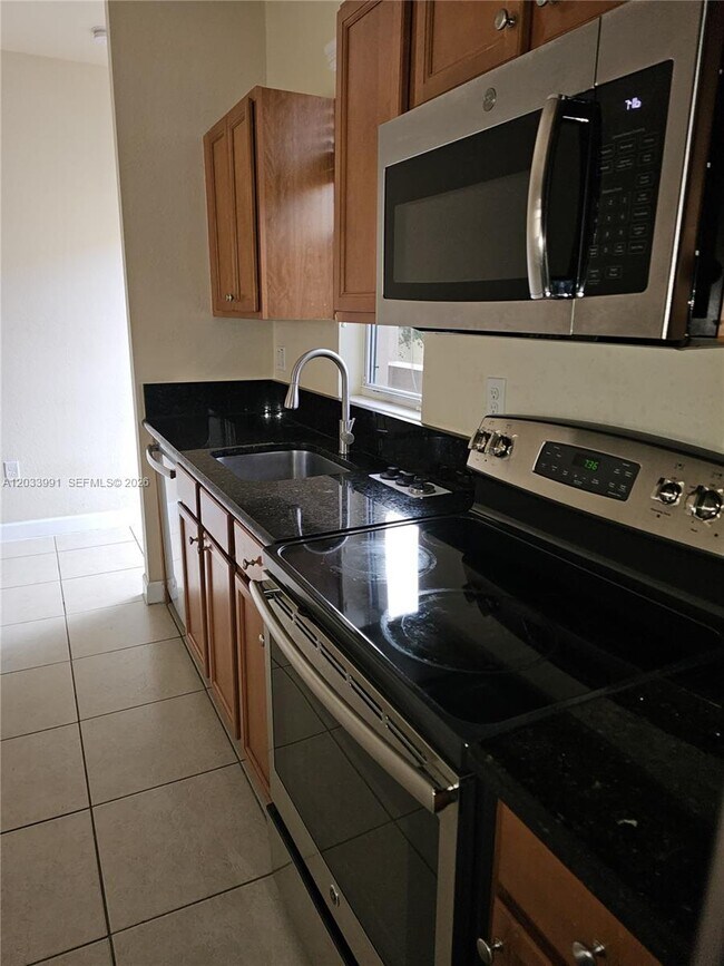 Foto del edificio - 17066 SW 95th Terrace