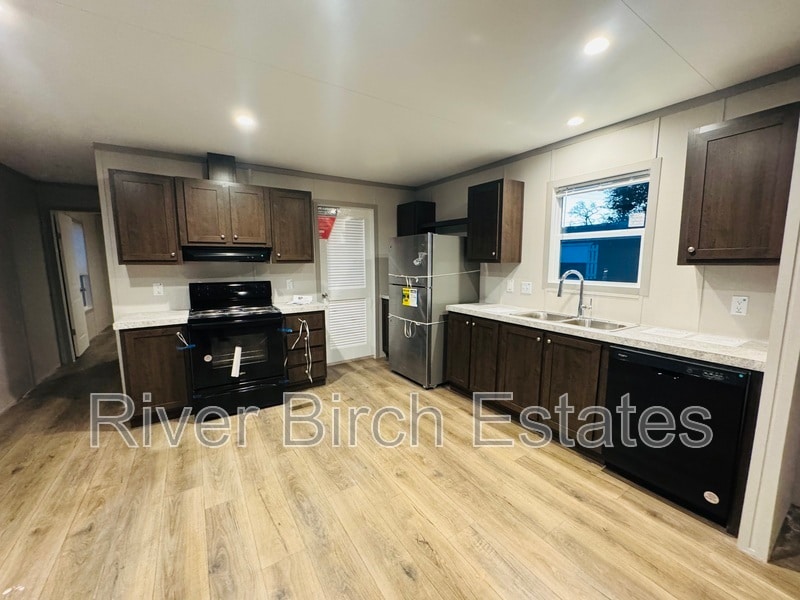 Foto del edificio - 12182 River Birch Estates