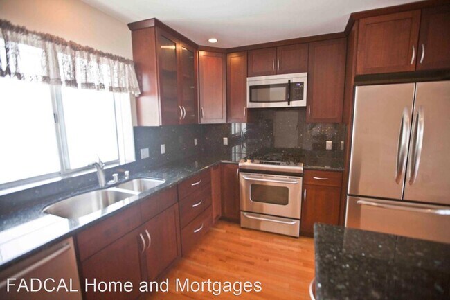 Building Photo - 3 br, 2 bath House - 1644 Fulton Street #3