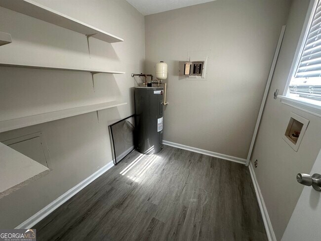 Foto del edificio - 107 Jay Ln