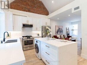 Building Photo - 129 Kenilworth Ave