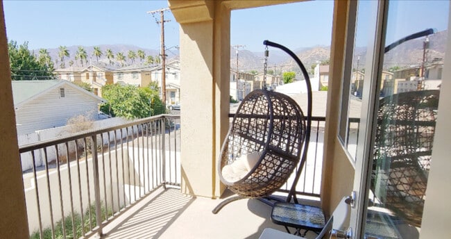 Upper-level Private Balcony - 811 N Dalton Ave