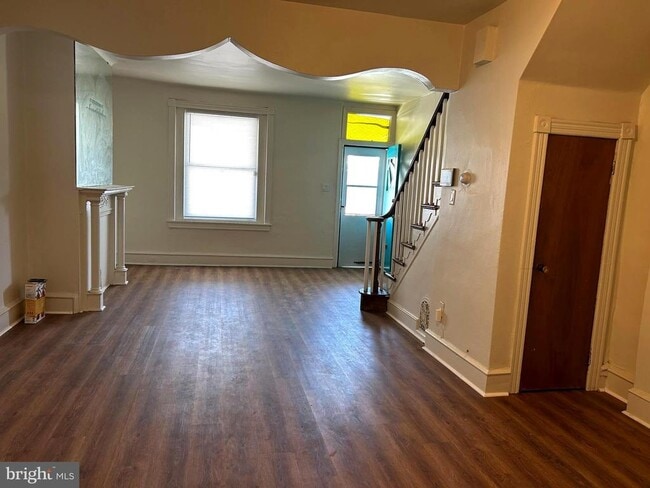 Building Photo - 606 N 55th St