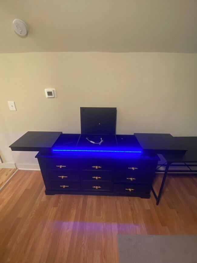 Foto del edificio - Jay Apartments