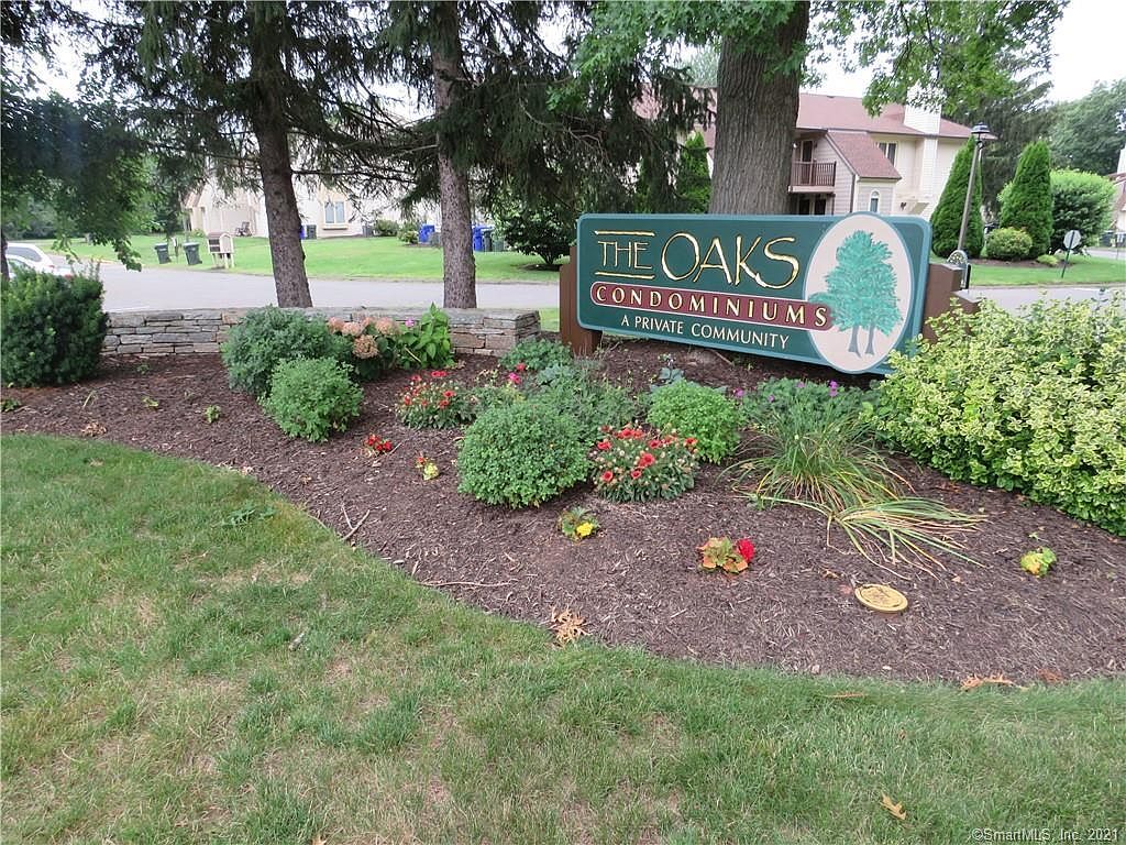 Foto principal - 6 Copper Beech Dr