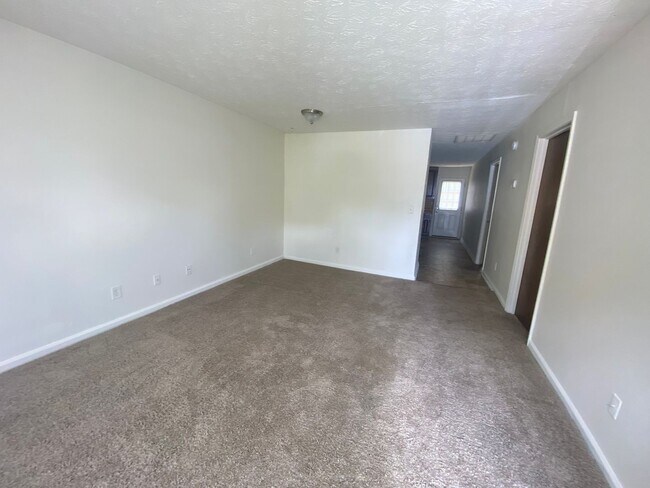 Foto del edificio - 8826-8826 Ridgemoore Ct