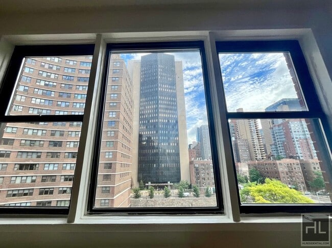 Building Photo - EAST 36 STREET