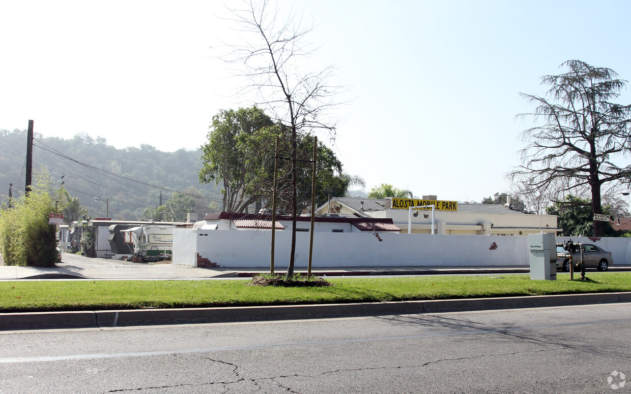 Primary Photo - Alosta Mobile Home Park