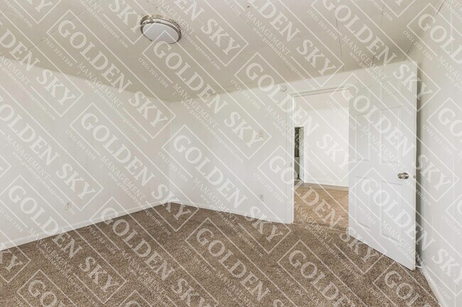 Foto del edificio - 628 W Memorial Dr