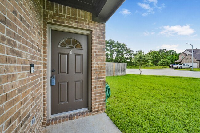 Building Photo - 10502 Chestnut Path Way