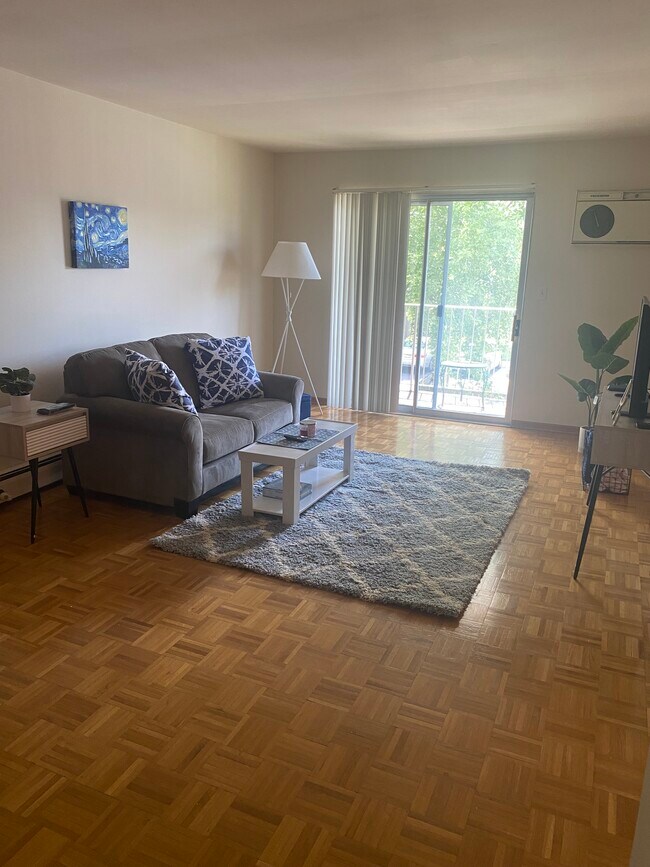 Foto del edificio - 1089 Miller Ln