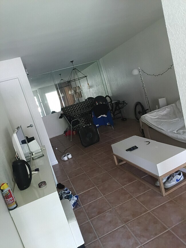 Foto del edificio - 510 N Villa Ct