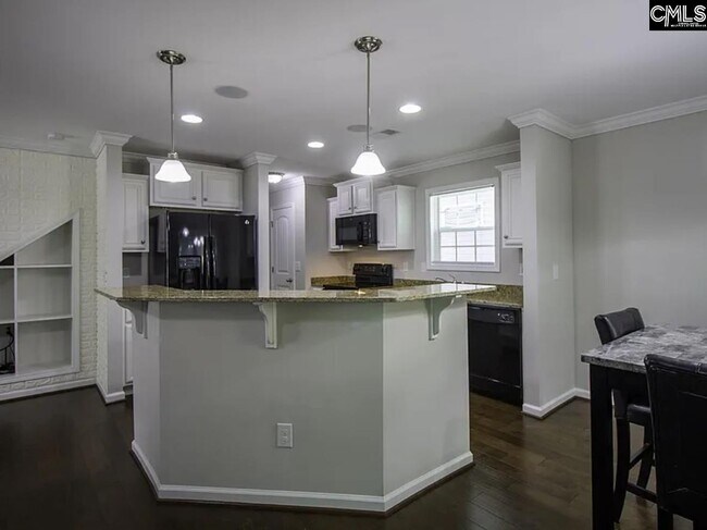 Building Photo - 641 Dawsons Park Wy