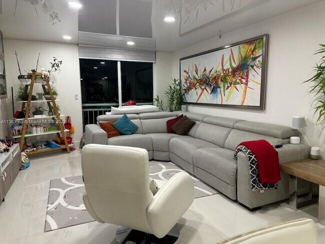 Building Photo - 3000 Coral Way