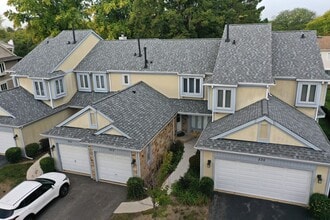 Building Photo - 333 Redwing Dr