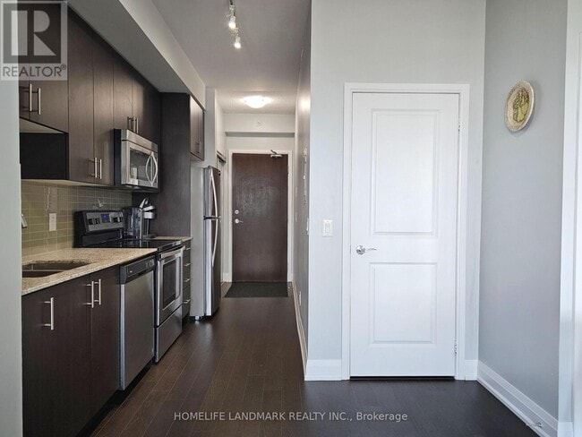 Photo du bâtiment - 9582-9582 Markham Rd
