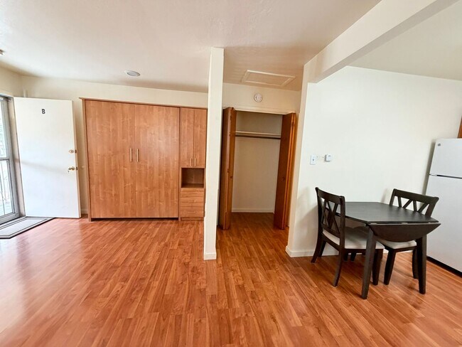 Foto del edificio - Furnished Studio Apartment in Midtown