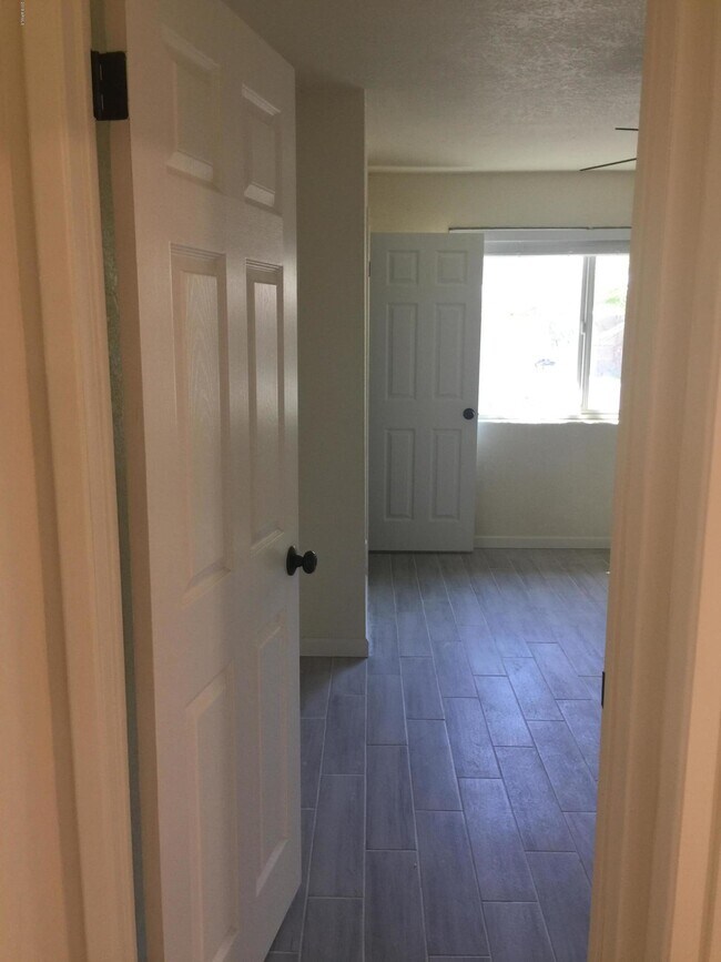 Foto del edificio - 909 E Tuckey Ln
