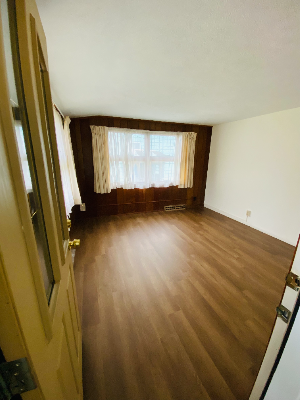 Building Photo - 209 Westfall Dr