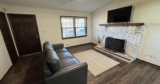 Building Photo - 5146 Union Church Rd